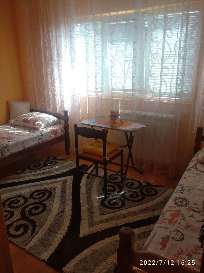 Nikšić Buric Rooms מראה חיצוני תמונה