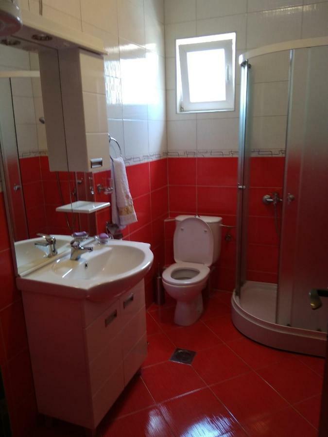 Nikšić Buric Rooms מראה חיצוני תמונה