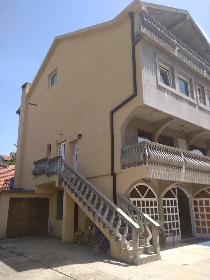 Nikšić Buric Rooms מראה חיצוני תמונה