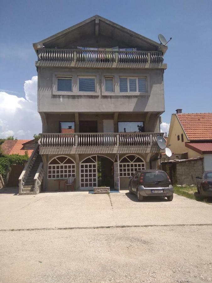Nikšić Buric Rooms מראה חיצוני תמונה